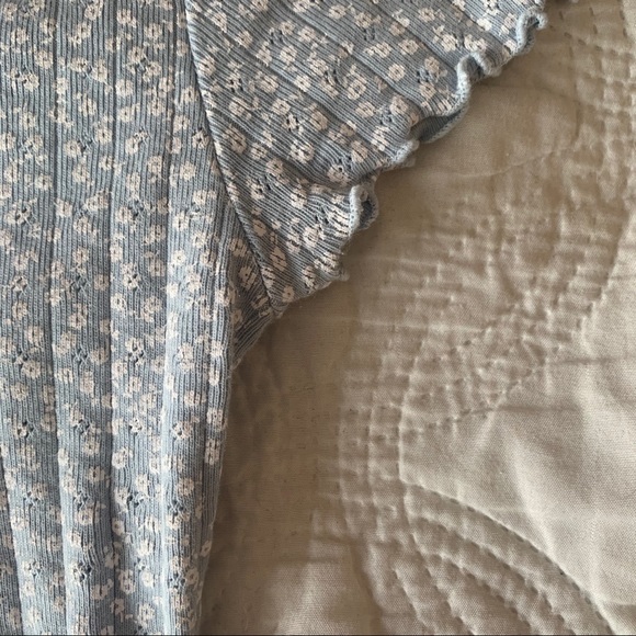 Floral Zelly top๐ฆ - Picture 4 of 5